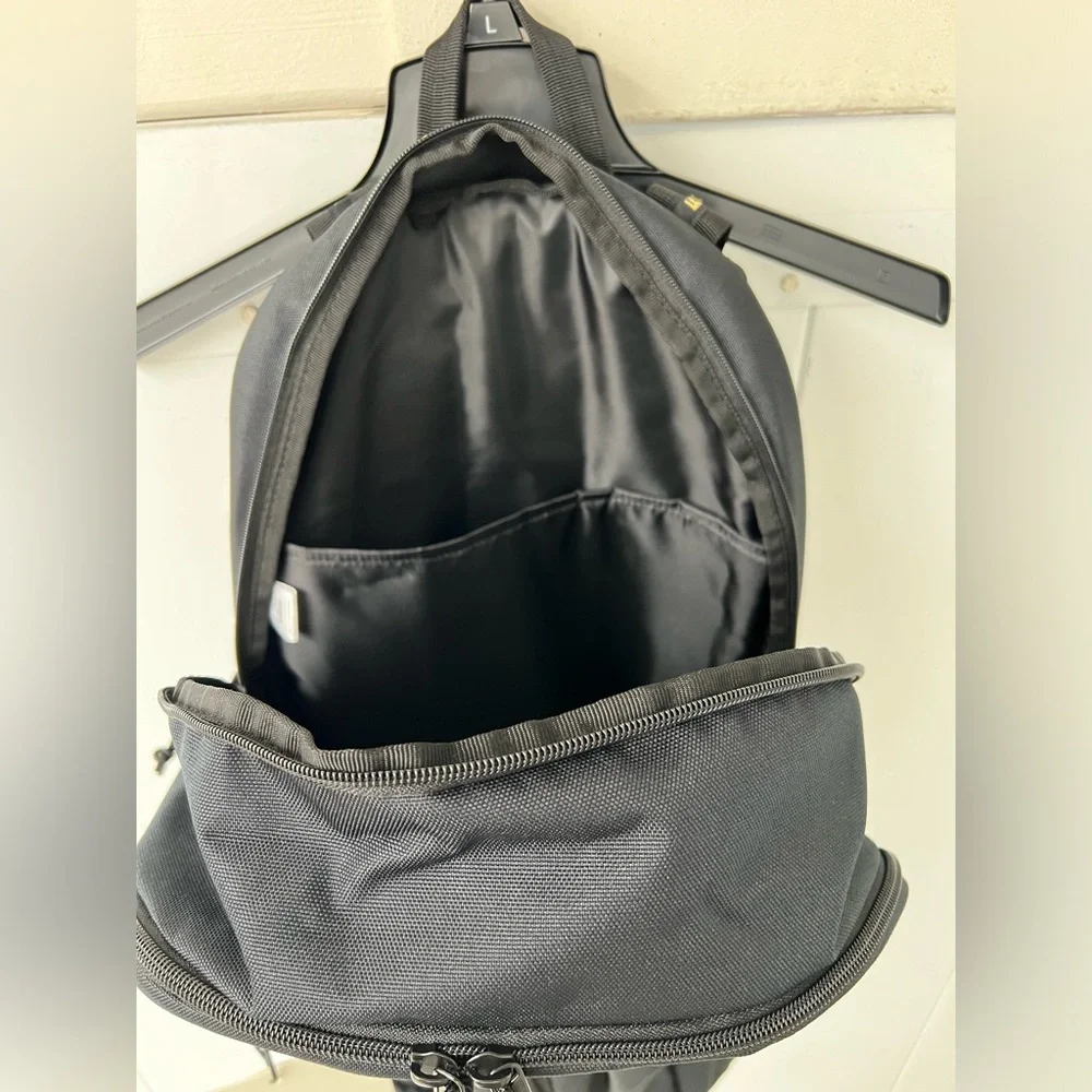 adidas Prime 7 Extra Large Black / Gold Backpack - Picture 10 of 12